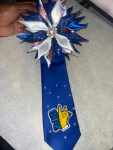 Zeta Flower Brooch Tie